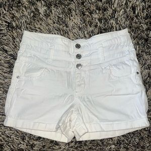 Size: 3/26. Celebrity Pink short white high waisted shorts.